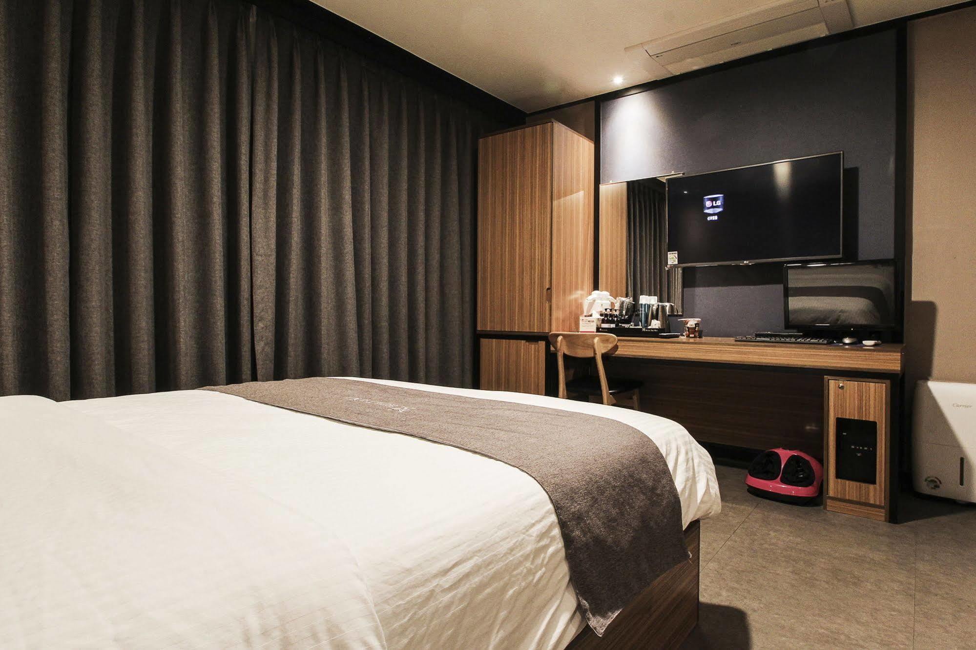 Hotel The May Μπουσάν Εξωτερικό φωτογραφία