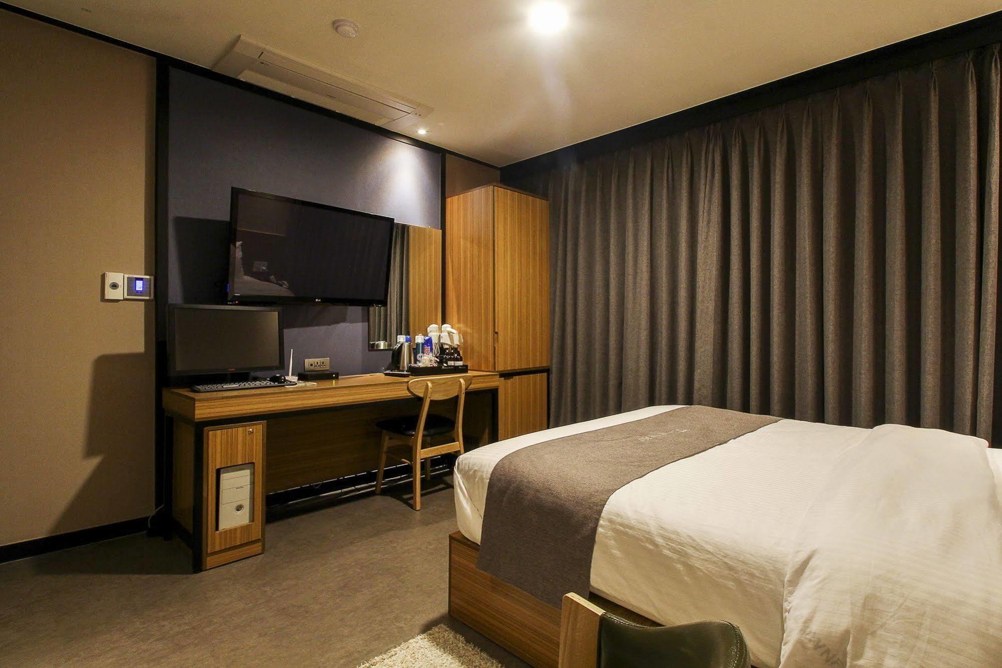 Hotel The May Μπουσάν Εξωτερικό φωτογραφία